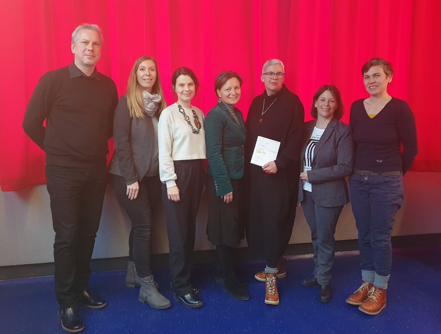 Gruppenfoto v.l.n.r.: Helmut Günther, Julia Schramm, Gerlinde Schiestl-Reif, Evelyn Kometter, Sandra Kocuvan, Barbara Schiefer, Lidija Krienzer-Radojevic